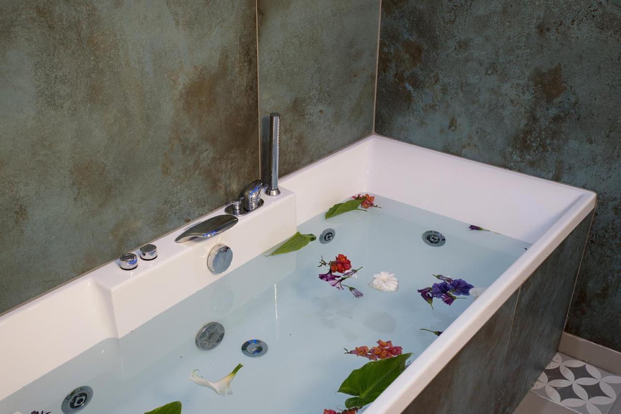 Edward Luxury Suites Chania  Exteriör bild